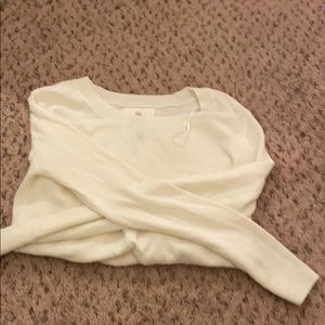 Egg white thin sweater